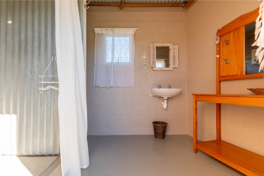 5 Bedroom Property for Sale in Trekoskraal Western Cape